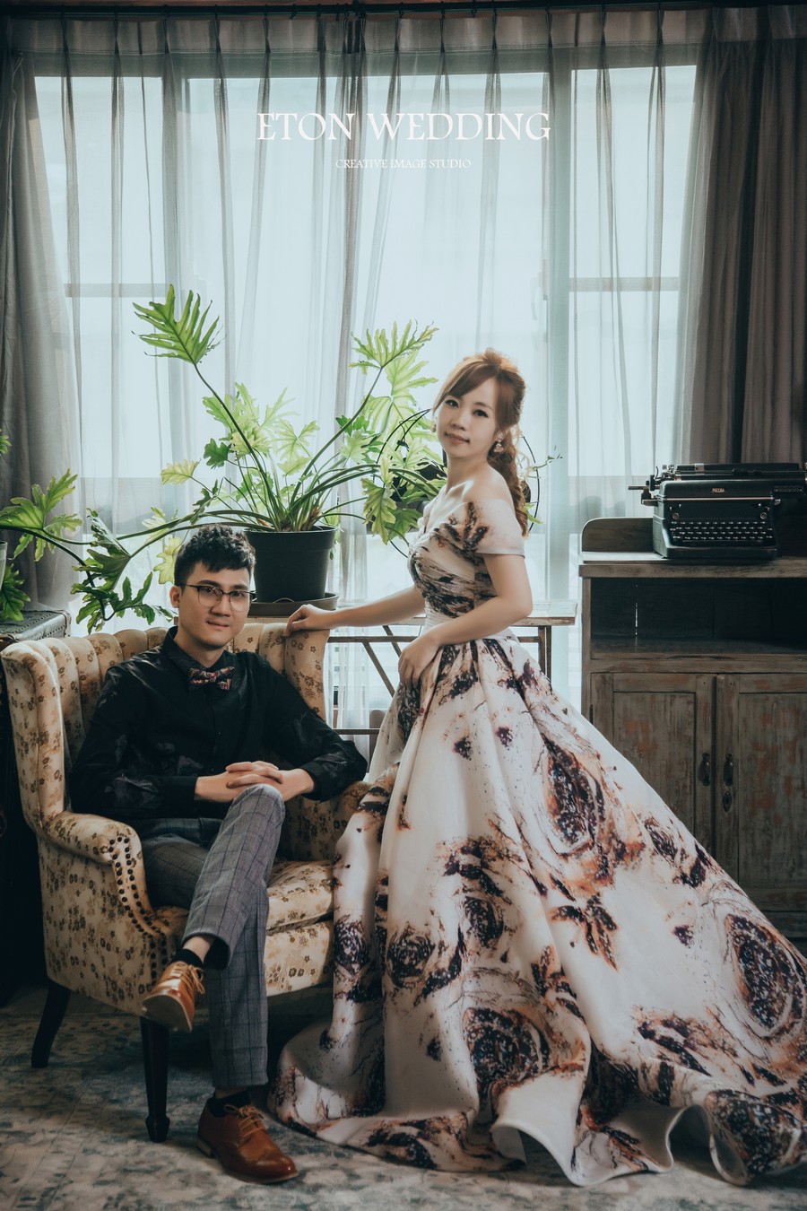 花布款禮服婚紗全新免費升等 自助婚紗 拍婚紗 婚紗攝影 婚紗工作室 婚紗照