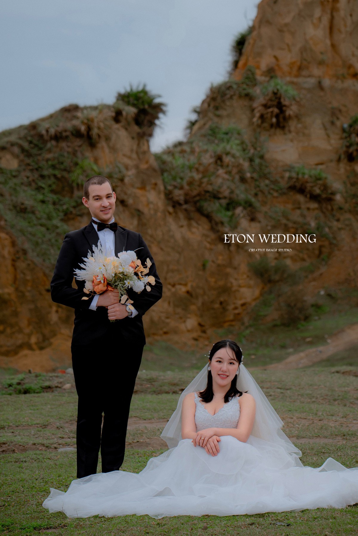 海外新人,旅拍婚紗,旅拍攝影,自助婚紗,一站式服務,台灣婚紗,婚紗拍攝地點,台灣婚紗旅拍攻略,檔案全贈,婚紗禮服,中式禮服,秀禾服,龍鳳掛,異國戀,台灣女婿,新住民,跨國夫妻,跨國婚姻,外景婚紗攝影,婚紗外景,婚紗照外景,棚拍婚紗,攝影棚