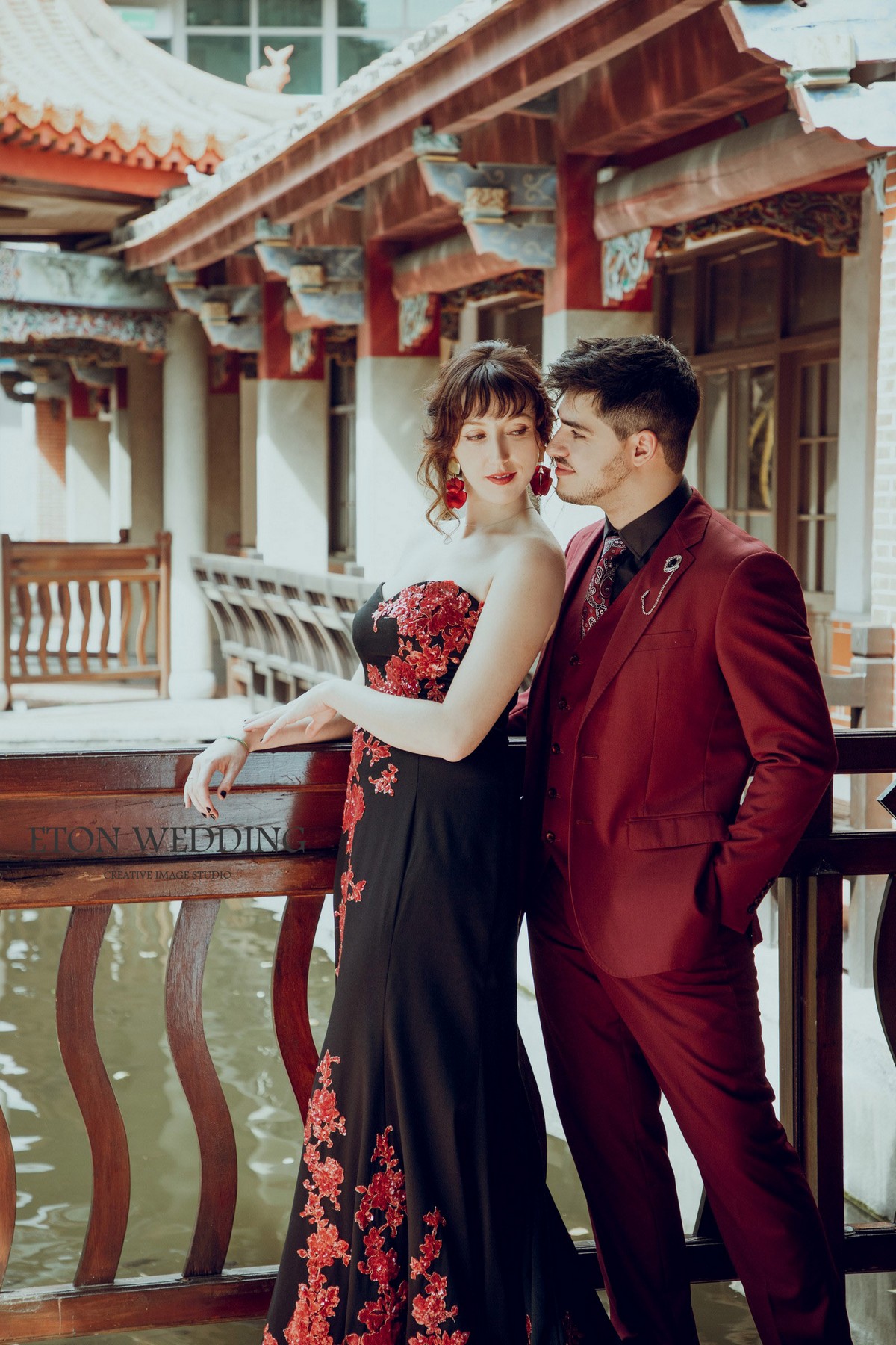 海外新人,旅拍婚紗,旅拍攝影,自助婚紗,一站式服務,台灣婚紗,婚紗拍攝地點,台灣婚紗旅拍攻略,檔案全贈,婚紗禮服,中式禮服,秀禾服,龍鳳掛,異國戀,台灣女婿,新住民,跨國夫妻,跨國婚姻,外景婚紗攝影,婚紗外景,婚紗照外景,棚拍婚紗,攝影棚