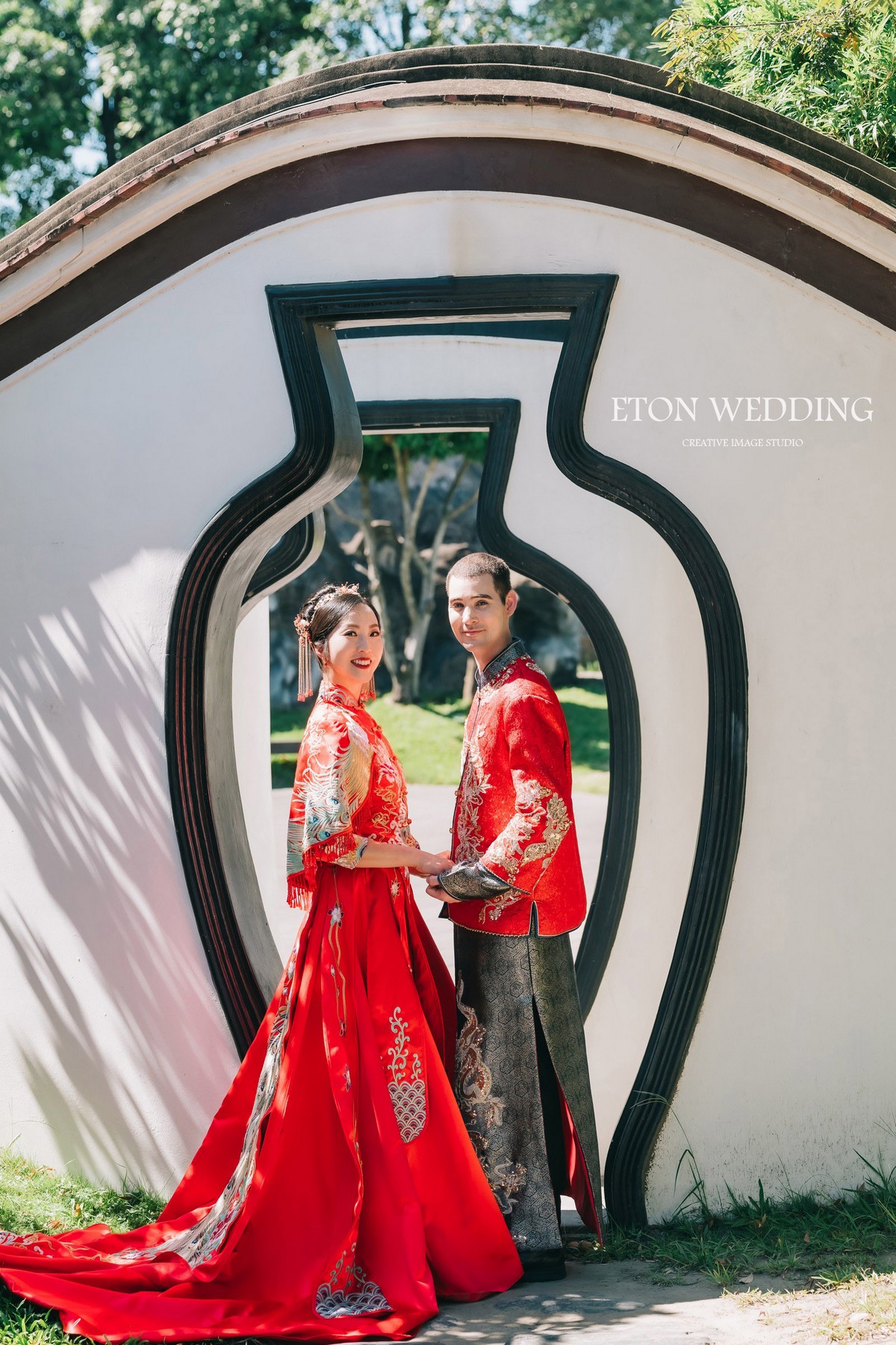 海外新人,旅拍婚紗,旅拍攝影,自助婚紗,一站式服務,台灣婚紗,婚紗拍攝地點,台灣婚紗旅拍攻略,檔案全贈,婚紗禮服,中式禮服,秀禾服,龍鳳掛,異國戀,台灣女婿,新住民,跨國夫妻,跨國婚姻,外景婚紗攝影,婚紗外景,婚紗照外景,棚拍婚紗,攝影棚