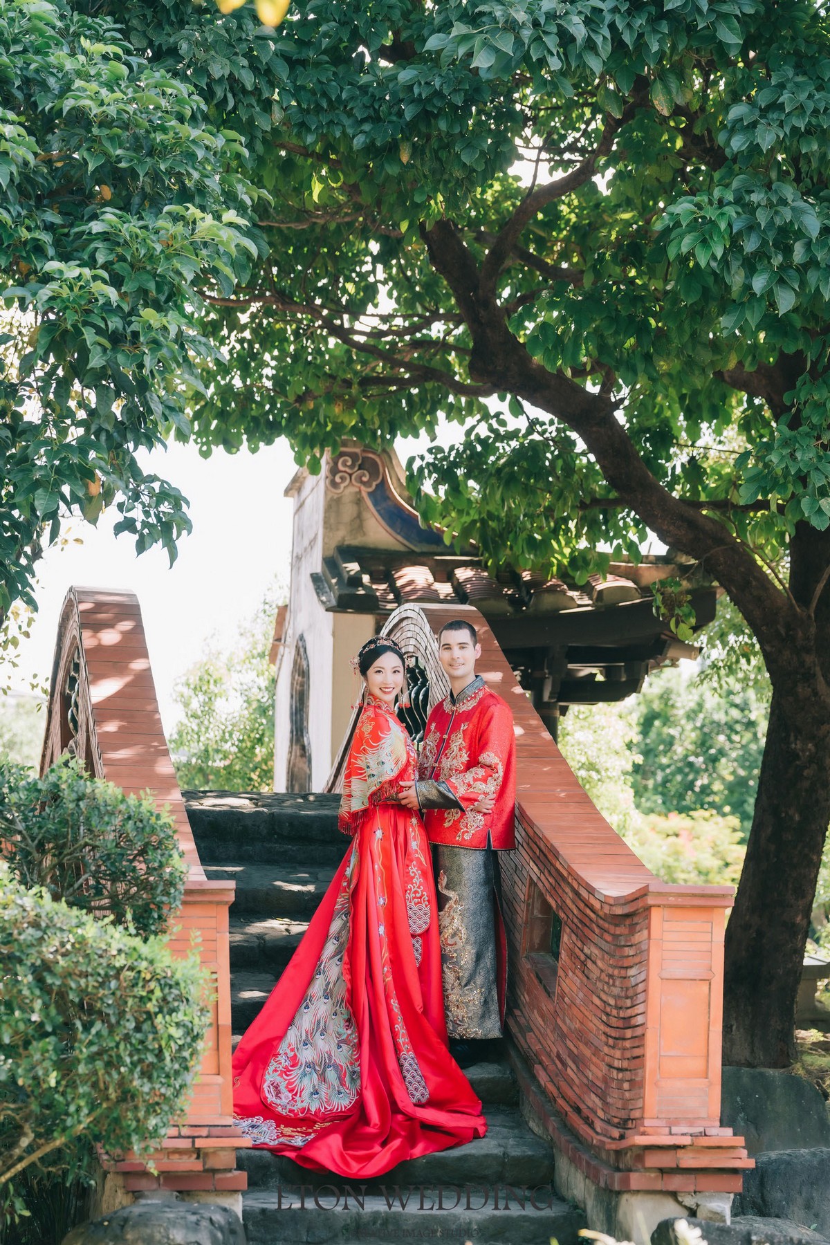 海外新人,旅拍婚紗,旅拍攝影,自助婚紗,一站式服務,台灣婚紗,婚紗拍攝地點,台灣婚紗旅拍攻略,檔案全贈,婚紗禮服,中式禮服,秀禾服,龍鳳掛,異國戀,台灣女婿,新住民,跨國夫妻,跨國婚姻,外景婚紗攝影,婚紗外景,婚紗照外景,棚拍婚紗,攝影棚