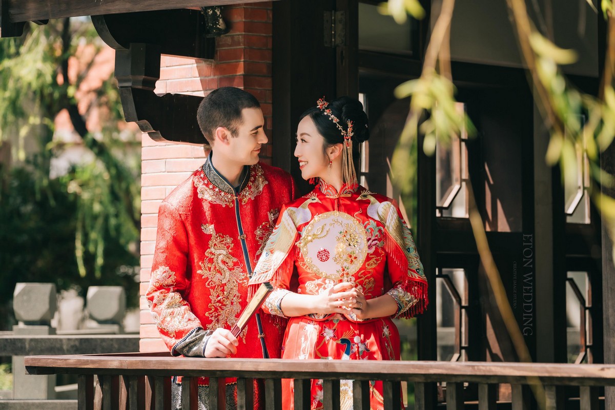 海外新人,旅拍婚紗,旅拍攝影,自助婚紗,一站式服務,台灣婚紗,婚紗拍攝地點,台灣婚紗旅拍攻略,檔案全贈,婚紗禮服,中式禮服,秀禾服,龍鳳掛,異國戀,台灣女婿,新住民,跨國夫妻,跨國婚姻,外景婚紗攝影,婚紗外景,婚紗照外景,棚拍婚紗,攝影棚