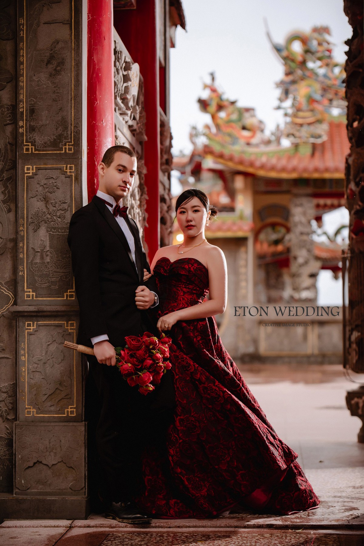 海外新人,旅拍婚紗,旅拍攝影,自助婚紗,一站式服務,台灣婚紗,婚紗拍攝地點,台灣婚紗旅拍攻略,檔案全贈,婚紗禮服,中式禮服,秀禾服,龍鳳掛,異國戀,台灣女婿,新住民,跨國夫妻,跨國婚姻,外景婚紗攝影,婚紗外景,婚紗照外景,棚拍婚紗,攝影棚