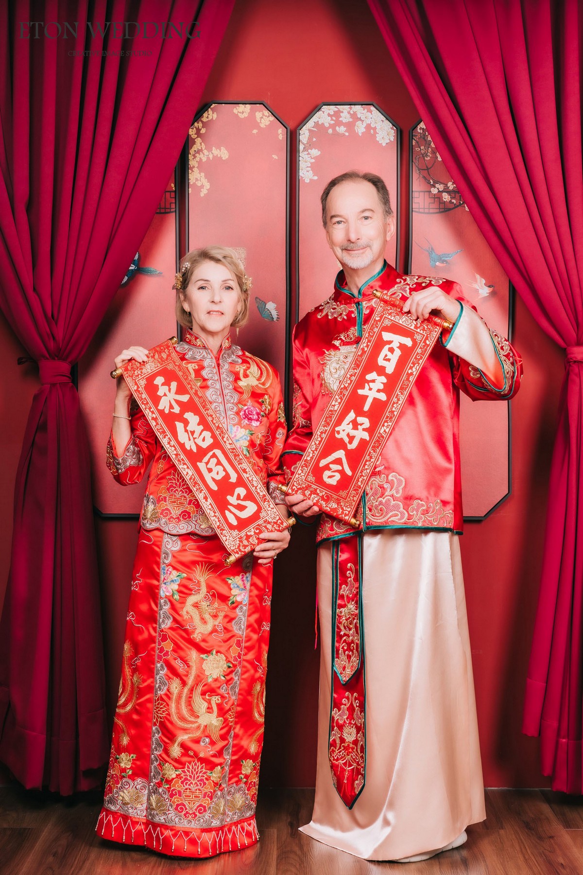 中式全家福拍攝,春節全家福推薦,全家福攝影棚,中式禮服全家福,秀禾服,龍鳳掛,端午節,中秋節,中式婚紗全家福,古裝全家福,全家福古裝,旗袍全家福,全家福旗袍,復古全家福照